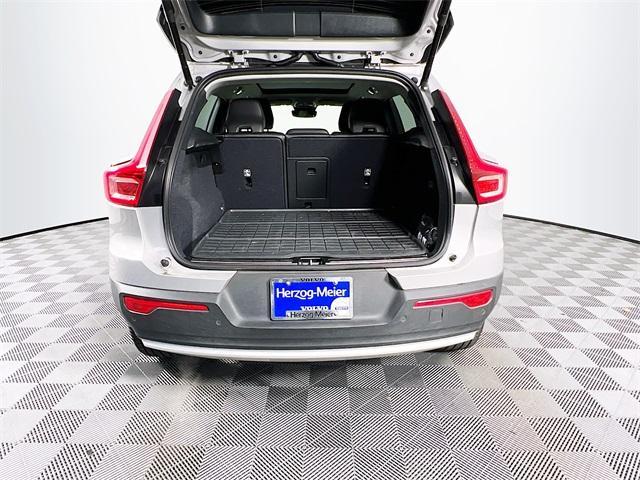 new 2024 Volvo XC40 car, priced at $51,235