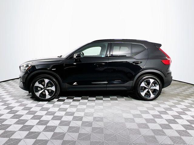 used 2025 Volvo XC40 car, priced at $42,315