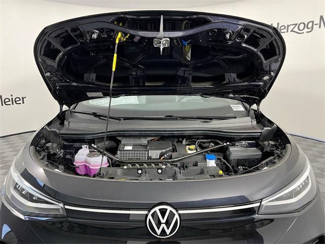 new 2025 Volkswagen ID.4 car, priced at $51,076
