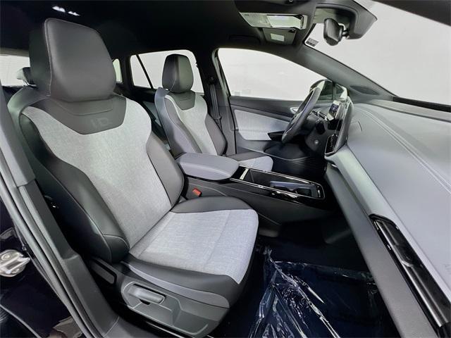 new 2025 Volkswagen ID.4 car, priced at $51,076