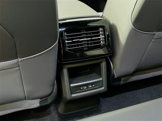 new 2025 Volkswagen ID.4 car, priced at $51,076