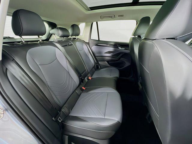 new 2025 Volkswagen Tiguan car, priced at $37,577