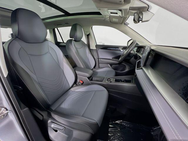new 2025 Volkswagen Tiguan car, priced at $37,577