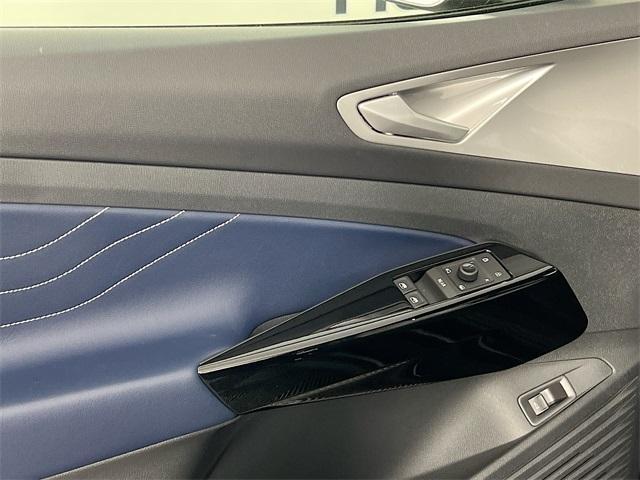 new 2025 Volkswagen ID.4 car, priced at $59,781