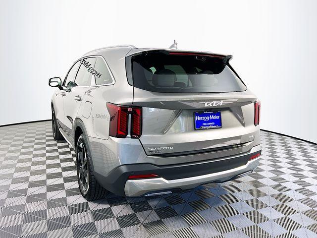 used 2025 Kia Sorento Hybrid car, priced at $37,988