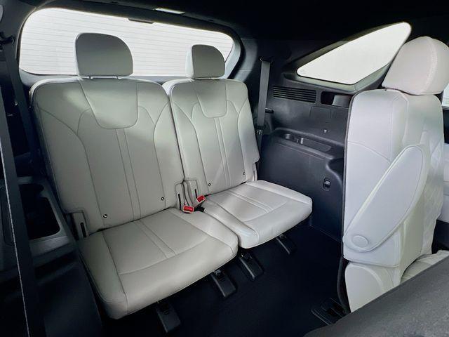 used 2025 Kia Sorento Hybrid car, priced at $37,988