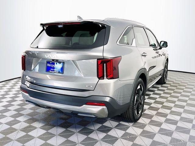 used 2025 Kia Sorento Hybrid car, priced at $37,988