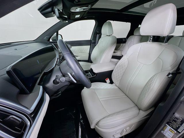 used 2025 Kia Sorento Hybrid car, priced at $37,988