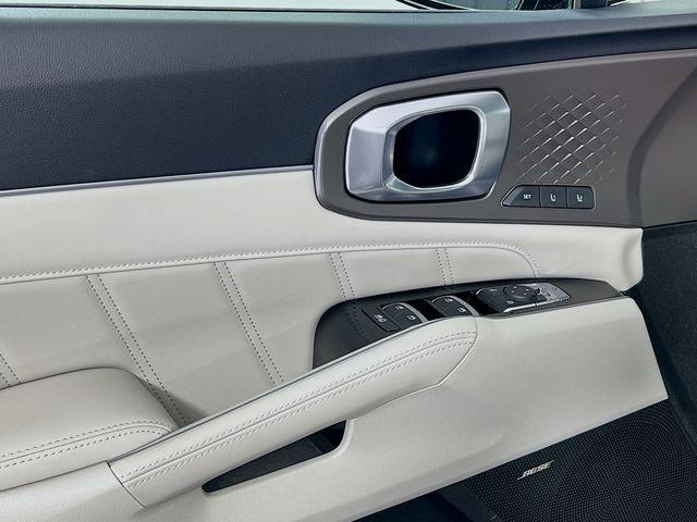 used 2025 Kia Sorento Hybrid car, priced at $37,988