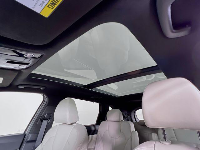 used 2025 Kia Sorento Hybrid car, priced at $37,988