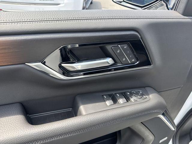 new 2025 GMC Yukon XL car, priced at $89,119