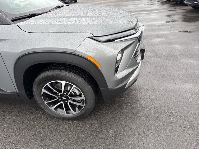 new 2025 Chevrolet TrailBlazer car, priced at $29,050