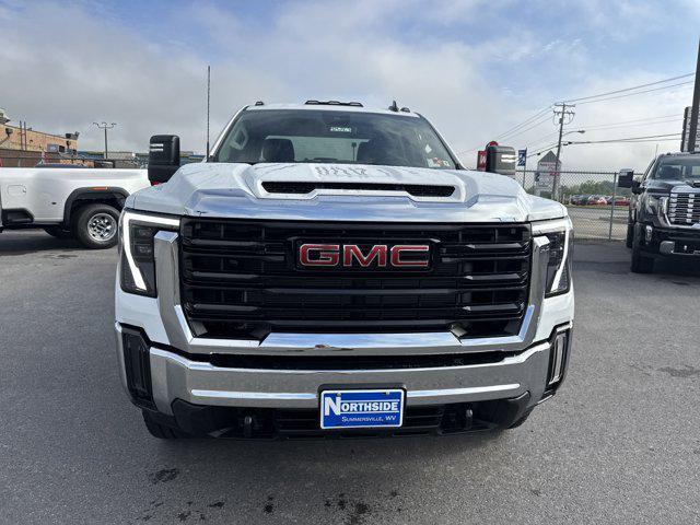 new 2025 GMC Sierra 3500 car, priced at $57,425