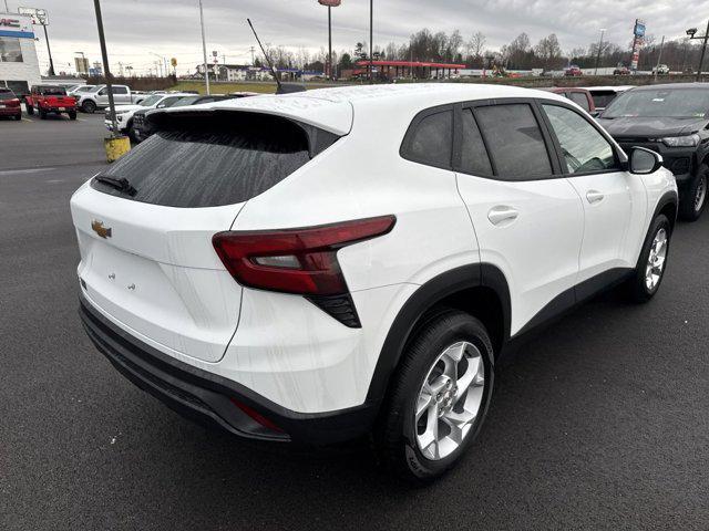 new 2025 Chevrolet Trax car, priced at $22,780