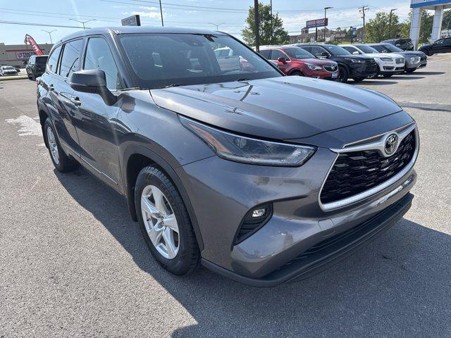 used 2021 Toyota Highlander car, priced at $26,497