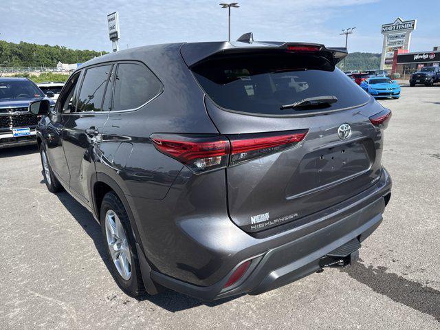 used 2021 Toyota Highlander car, priced at $26,497
