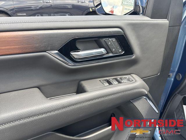 new 2025 GMC Yukon XL car, priced at $81,203