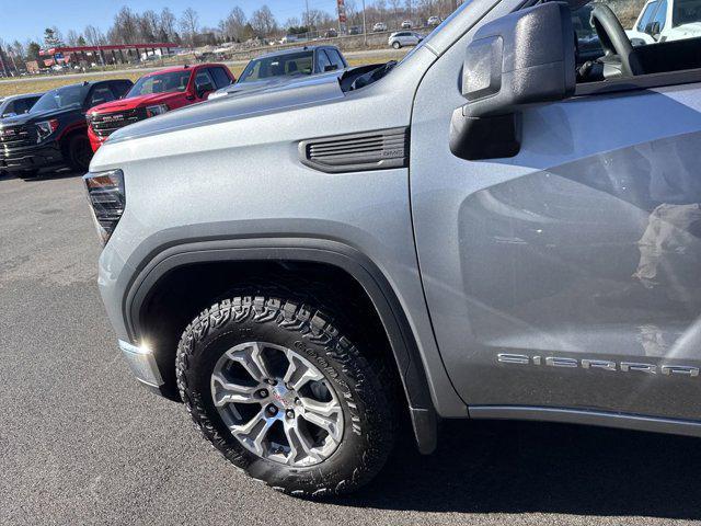 new 2025 GMC Sierra 1500 car, priced at $52,936