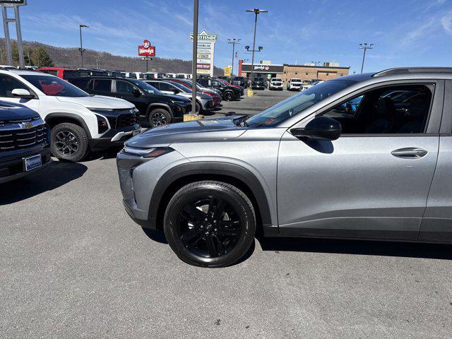 new 2025 Chevrolet Trax car, priced at $26,185