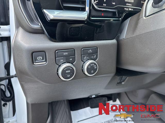 new 2025 GMC Sierra 1500 car, priced at $52,556