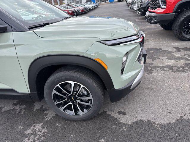 new 2025 Chevrolet TrailBlazer car, priced at $27,473