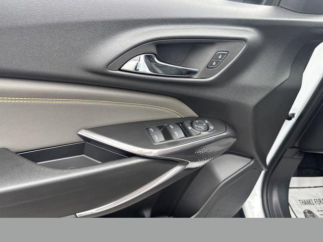 new 2025 Chevrolet Trax car, priced at $25,597