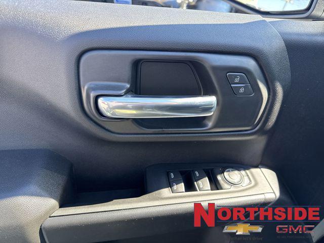 new 2025 GMC Sierra 1500 car, priced at $43,913
