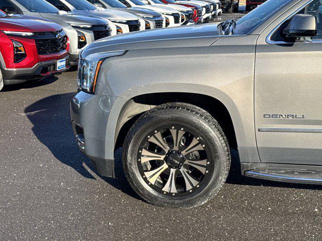 used 2019 GMC Yukon car, priced at $39,997