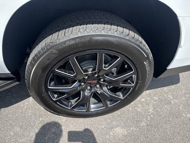 new 2025 GMC Yukon XL car, priced at $83,259