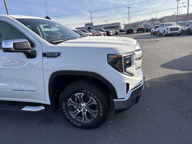 new 2025 GMC Sierra 1500 car, priced at $55,985