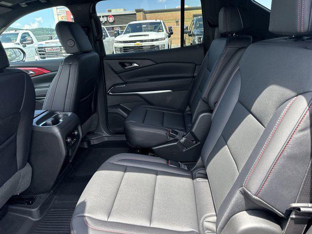 new 2026 Chevrolet Traverse car, priced at $54,334