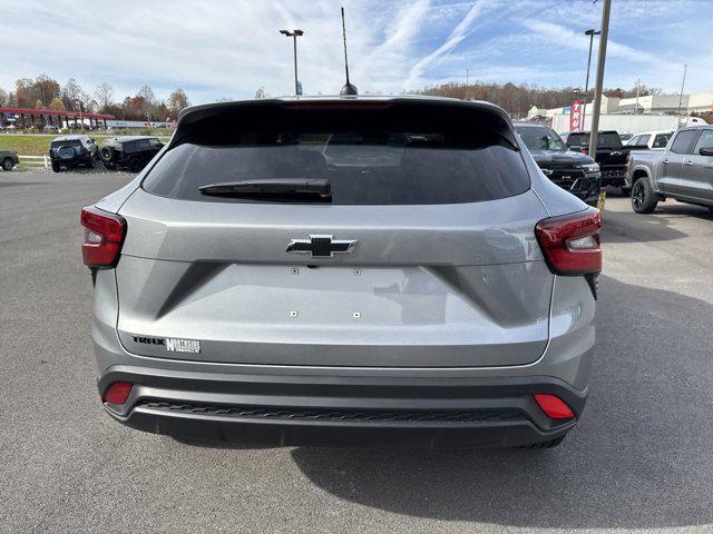 new 2025 Chevrolet Trax car, priced at $23,580