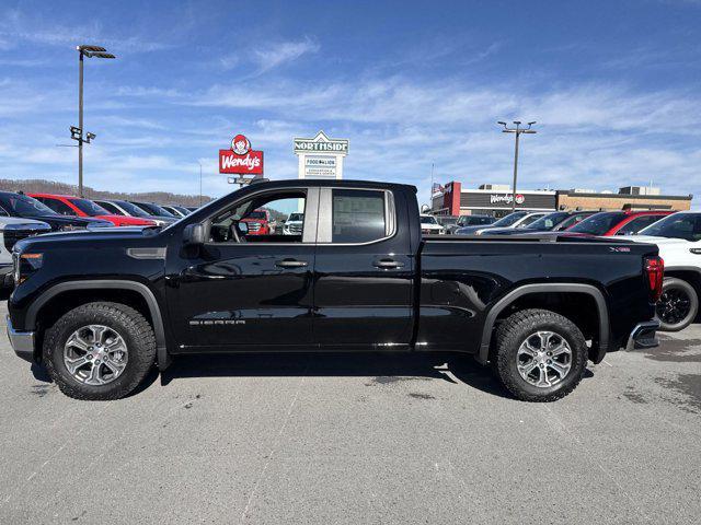 new 2025 GMC Sierra 1500 car, priced at $50,622