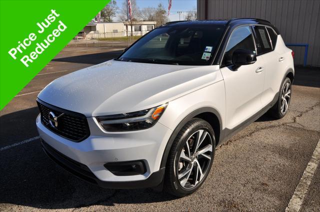 used 2021 Volvo XC40 car, priced at $29,495