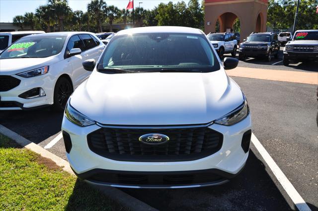 new 2025 Ford Escape car, priced at $29,990