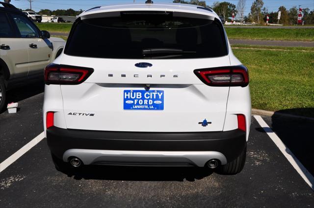 new 2025 Ford Escape car, priced at $29,990