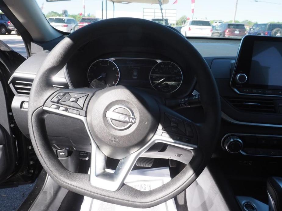 used 2022 Nissan Altima car, priced at $22,495
