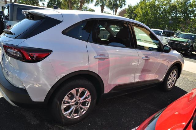 new 2025 Ford Escape car, priced at $29,835