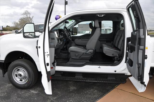 new 2025 Ford F-250 car, priced at $53,435