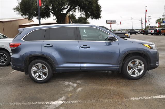 used 2018 Toyota Highlander car, priced at $28,995