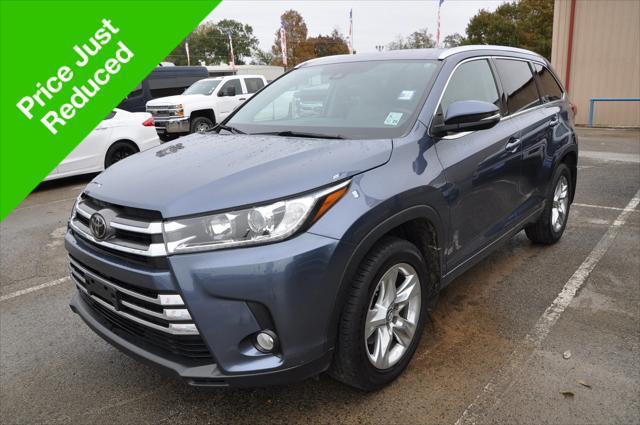 used 2018 Toyota Highlander car, priced at $28,995