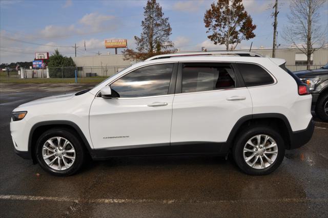 used 2019 Jeep Cherokee car, priced at $15,495