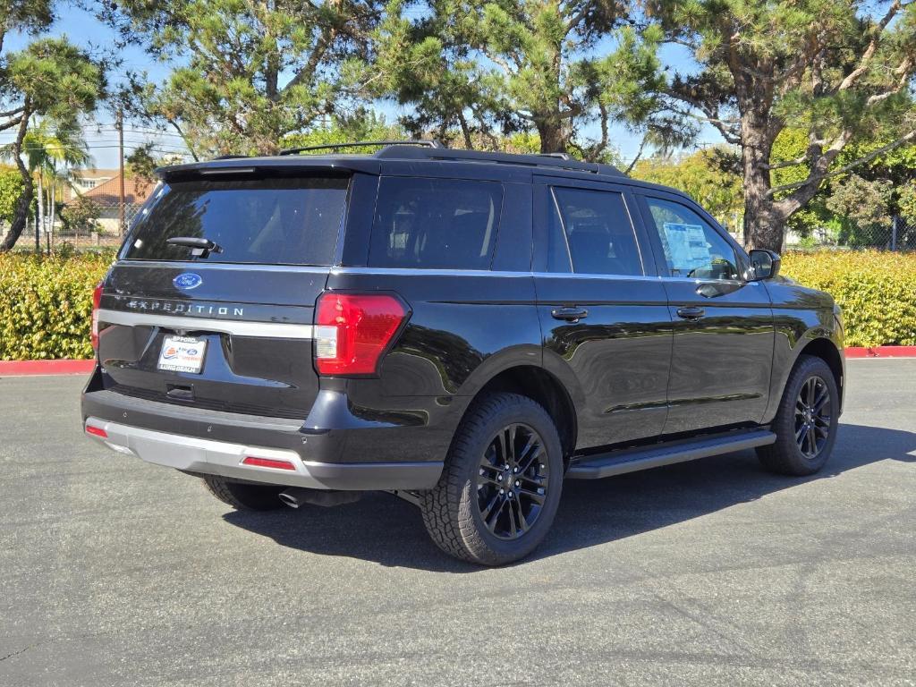 new 2024 Ford Expedition car, priced at $60,080