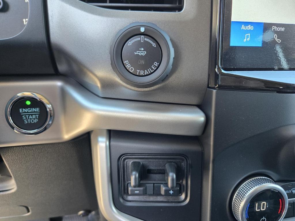 new 2024 Ford Expedition car, priced at $60,080