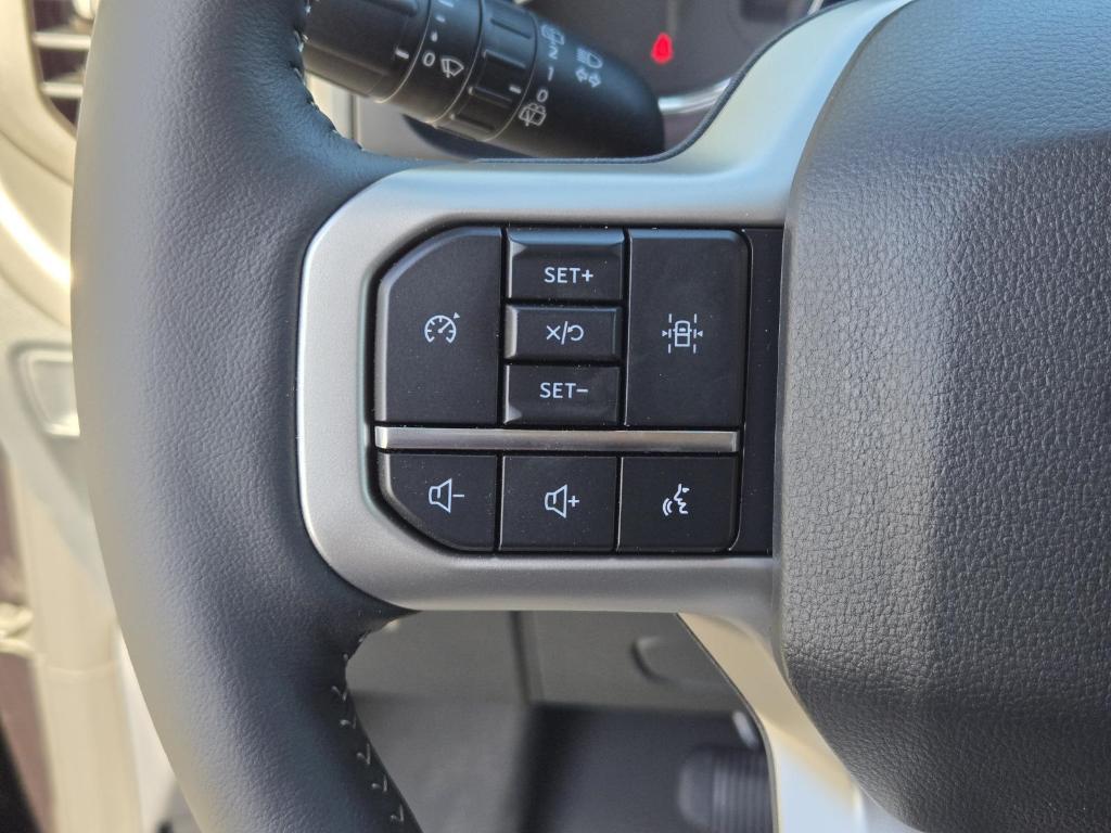 new 2024 Ford Expedition car, priced at $60,080