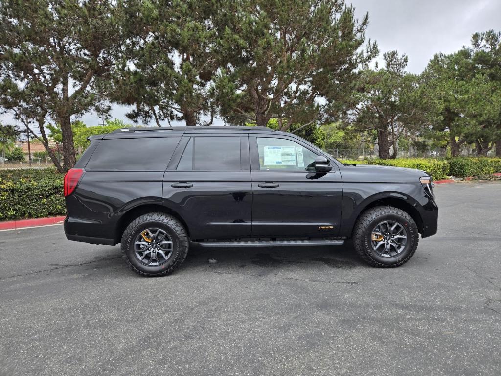 new 2025 Ford Expedition car, priced at $83,805