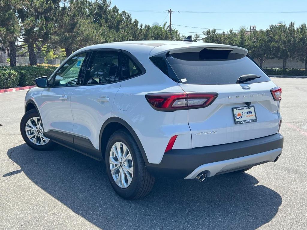 new 2025 Ford Escape car, priced at $28,199
