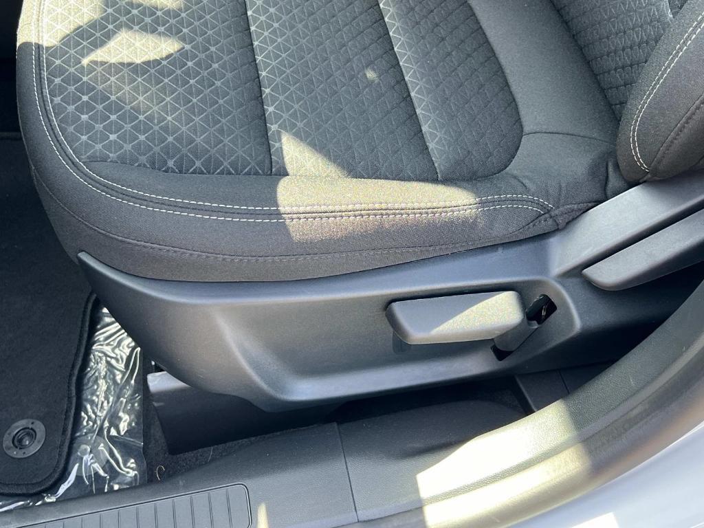 new 2025 Ford Escape car, priced at $28,199