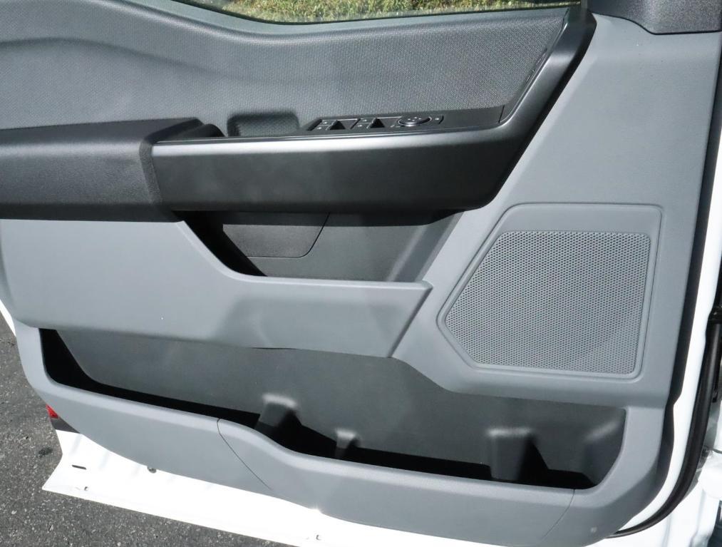 new 2025 Ford F-150 car, priced at $39,018