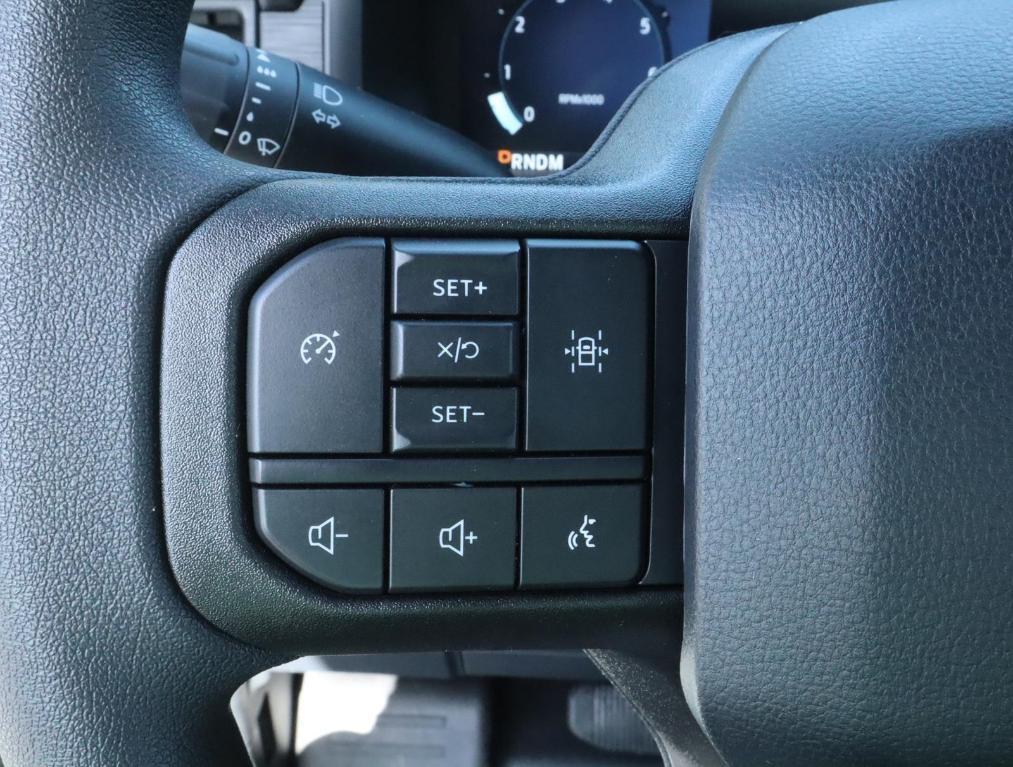 new 2025 Ford F-150 car, priced at $39,018